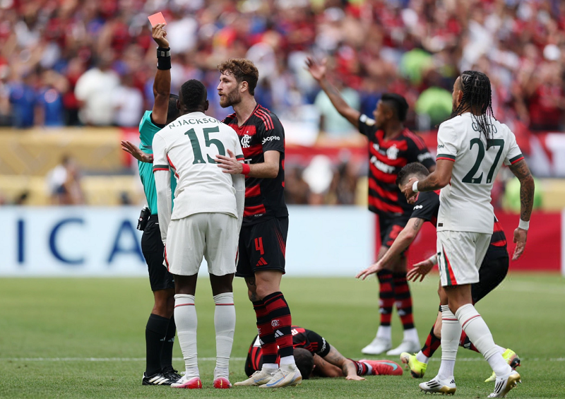 john-obi-mikel-thang-thung-chi-trich-jackson-sau-tam-the-do-tai-hai